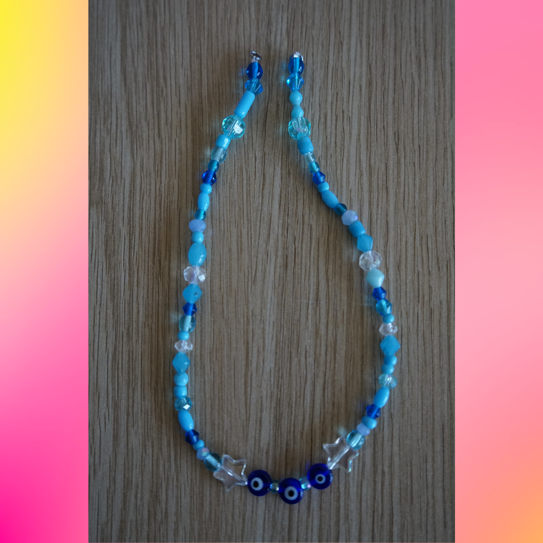 Ojitos Star Necklace